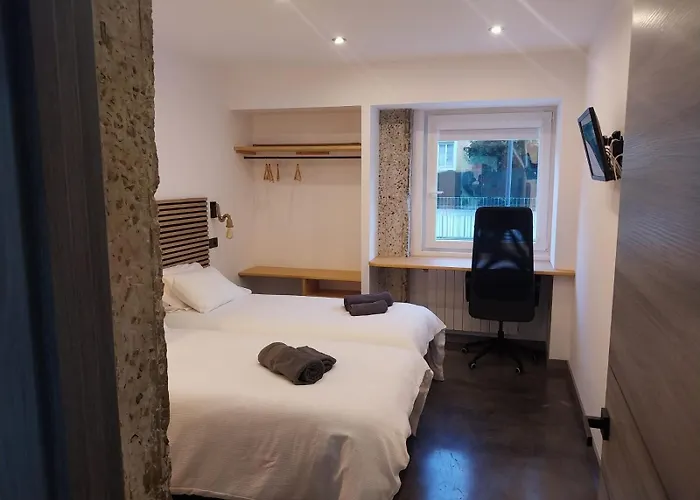 Centrico - Tetuan - Rh 3b *